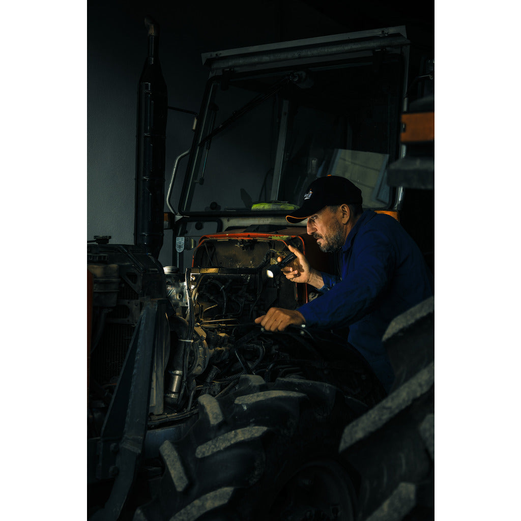 LED Taschenlampe P7R Work