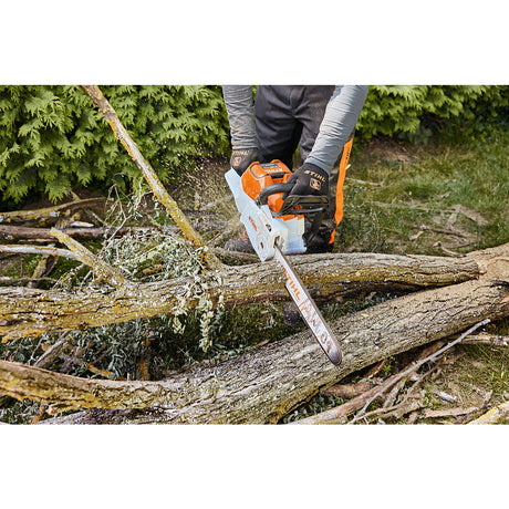 Stihl Akku-Motorsäge MSA 220 C-B Set / mit 2 Akkus AP 300 S und Ladegerät